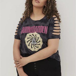 Torrid 4X Soundgarden Grey Tie Dye Slashed Band T-Shirt (26) Plus